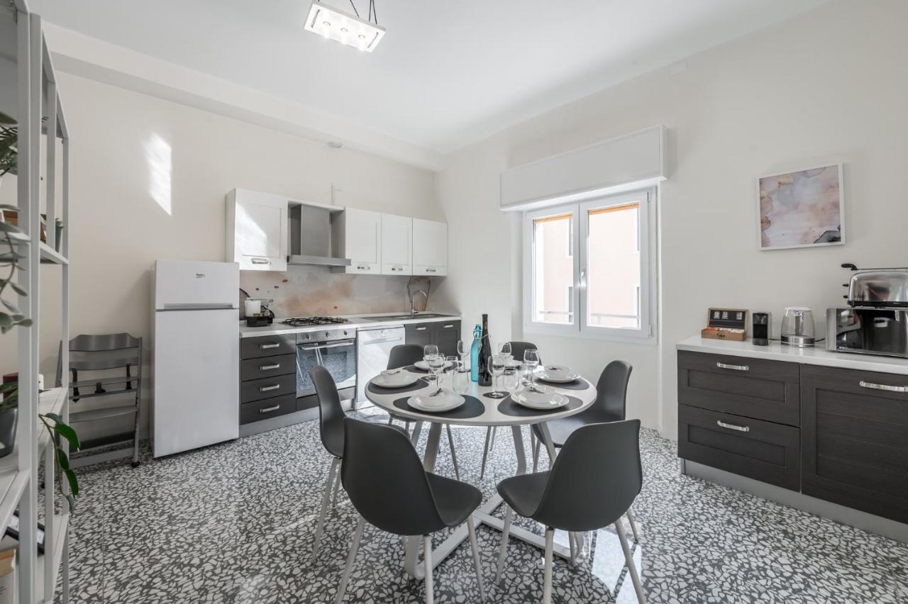 Ferienwohnung Altalena Sulla Piazza, Un Affaccio D'Eccezione Modena Exterior foto