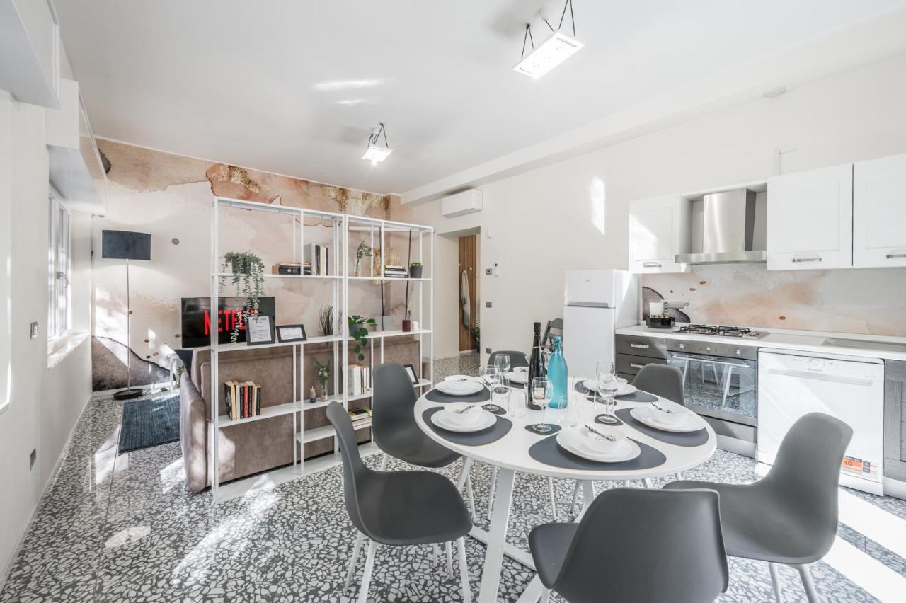 Ferienwohnung Altalena Sulla Piazza, Un Affaccio D'Eccezione Modena Exterior foto