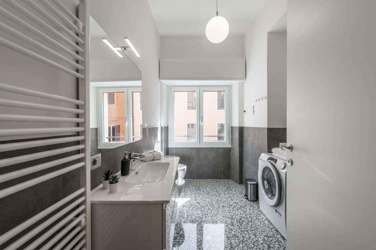 Ferienwohnung Altalena Sulla Piazza, Un Affaccio D'Eccezione Modena Exterior foto